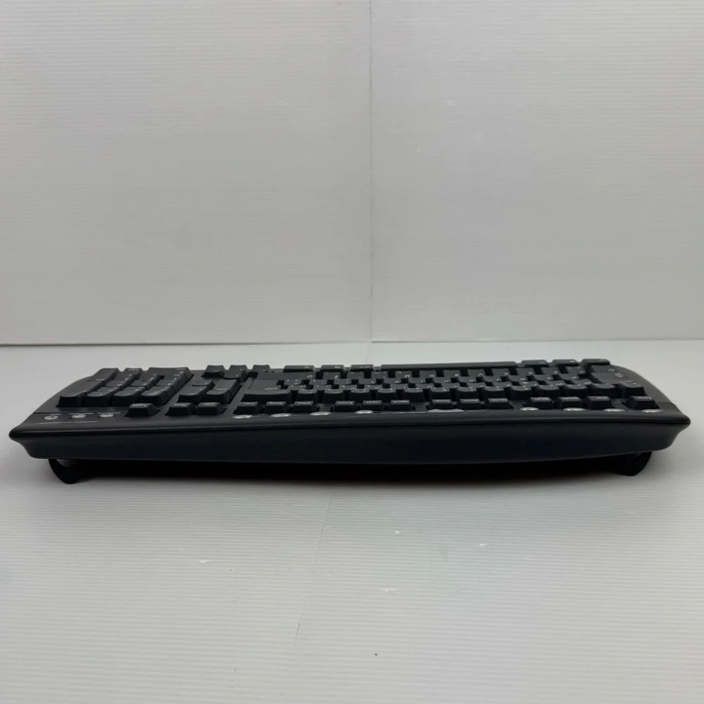 Microsoft Wireless MultiMedia Keyboard 1.1 Model 1014 WUR0313